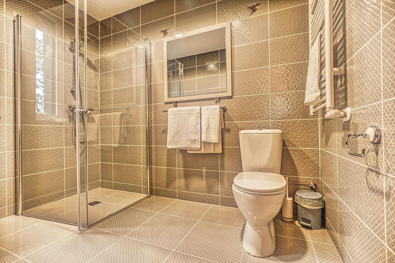 Vilhelmhaus Hotel Dedeliskes ภายนอก รูปภาพ